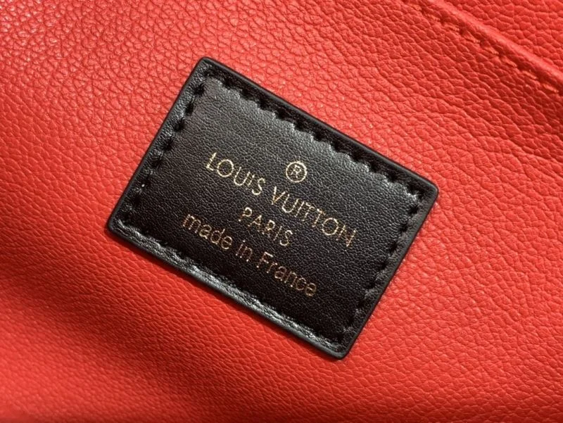 Louis Vuitton Cosmetic Bags Attractive 41231