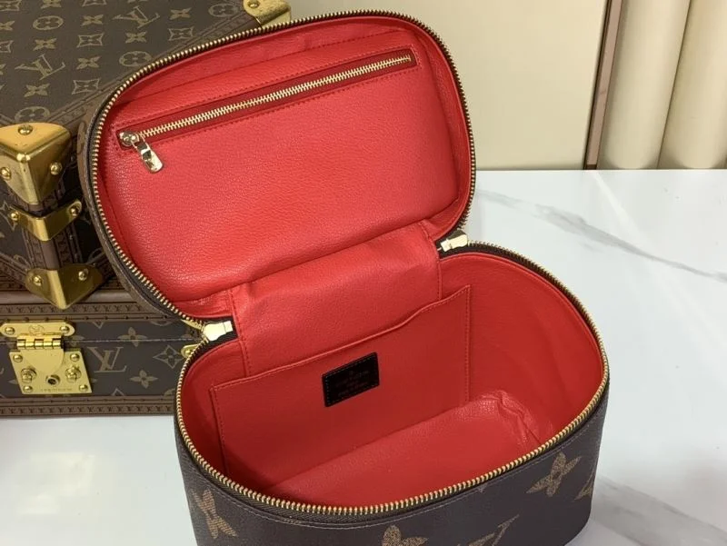 Louis Vuitton Cosmetic Bags Attractive 41231