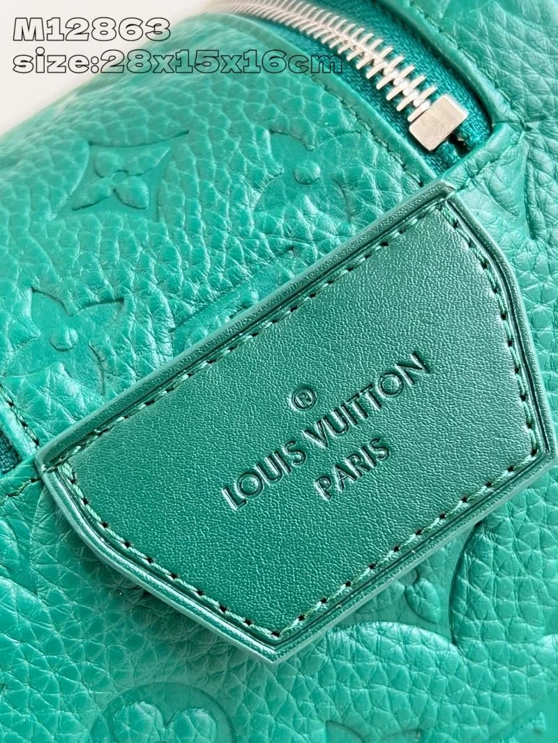 UrbanChic Louis Vuitton Cosmetic Bags 41236