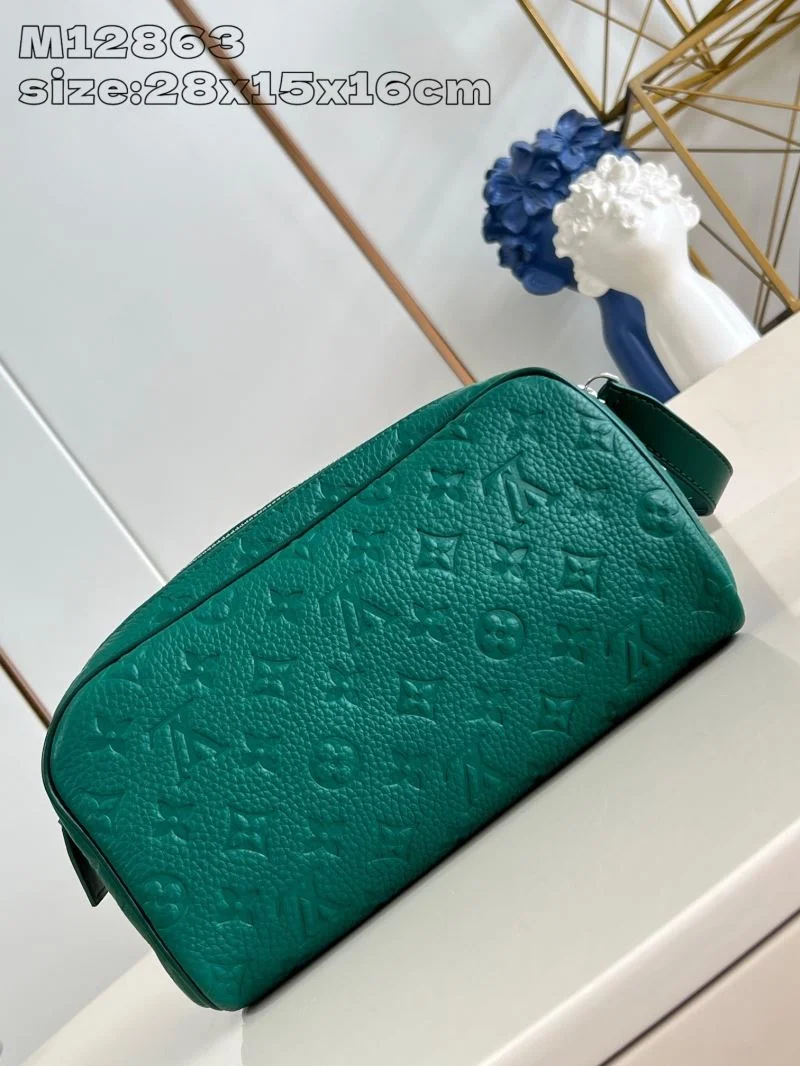 UrbanChic Louis Vuitton Cosmetic Bags 41236