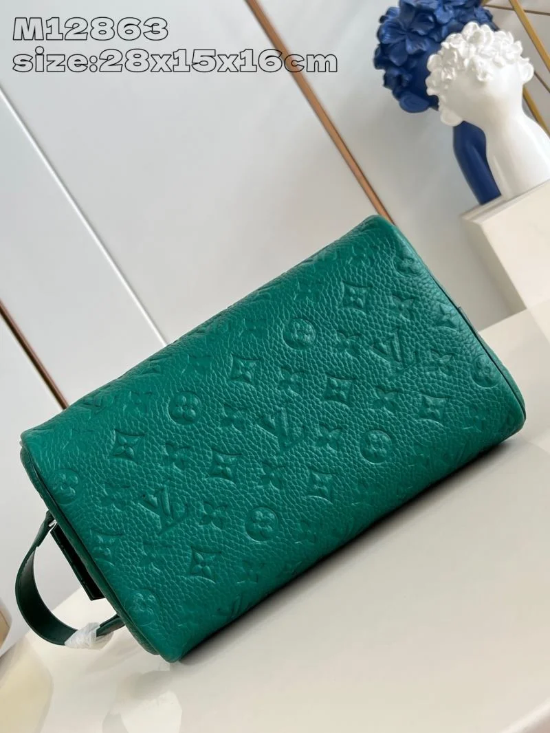 UrbanChic Louis Vuitton Cosmetic Bags 41236