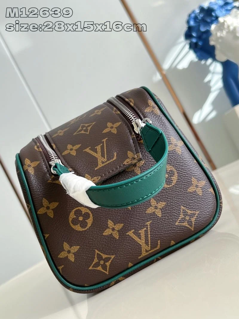 Versatile Louis Vuitton Cosmetic Bags 41239