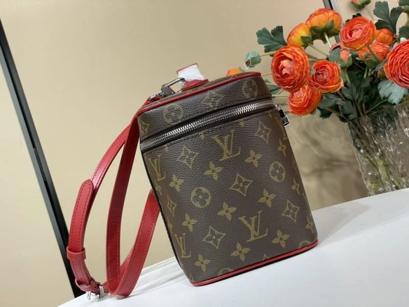 Louis Vuitton Cosmetic Bags Trendsetting 41242