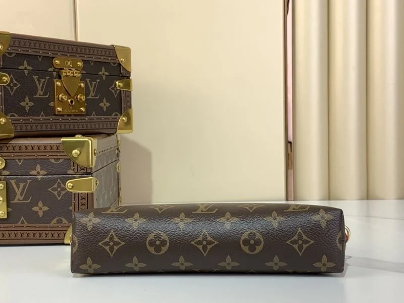 ComfortFit Louis Vuitton Cosmetic Bags 41225