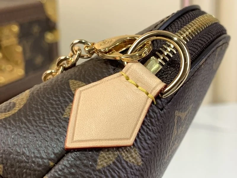 MultiPurpose Louis Vuitton Cosmetic Bags 41230