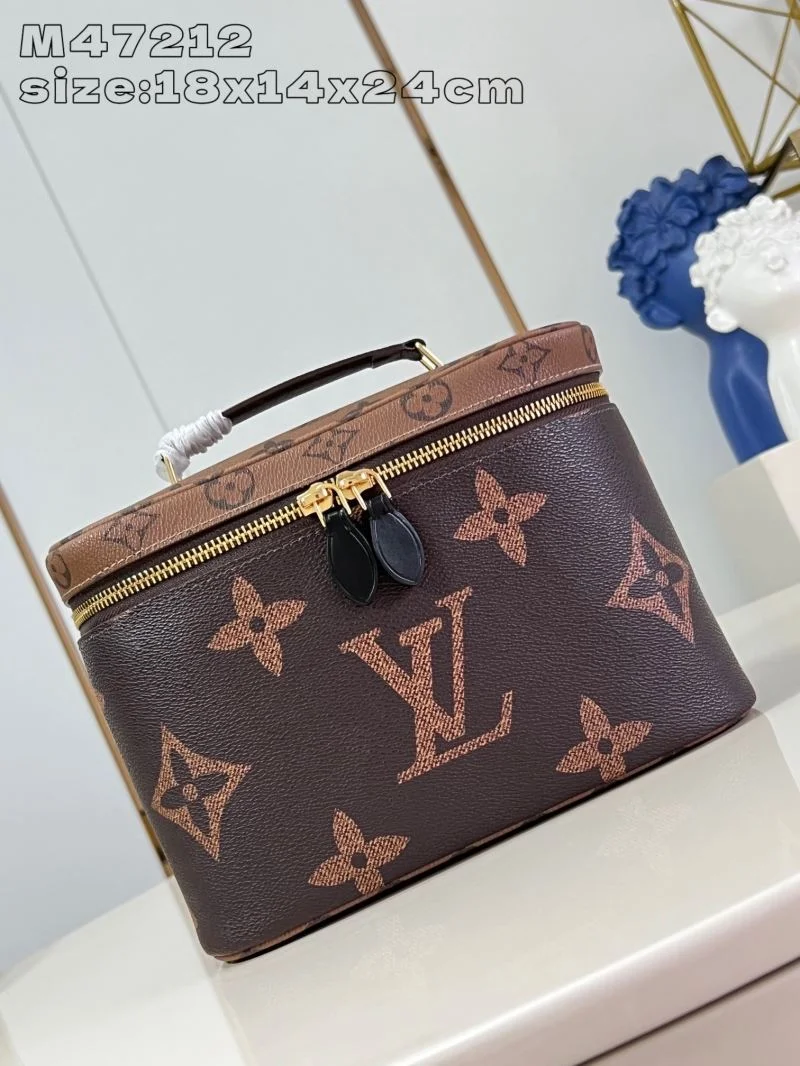 Snug Louis Vuitton Cosmetic Bags 41221