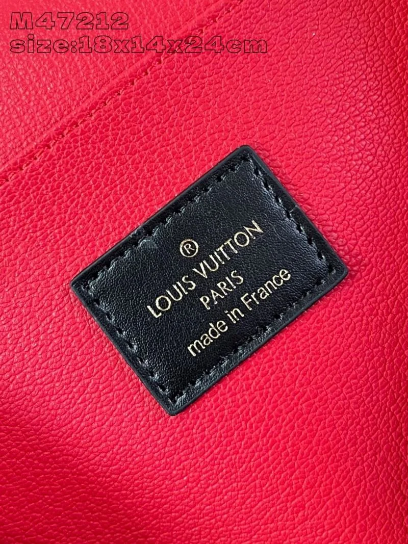 Snug Louis Vuitton Cosmetic Bags 41221