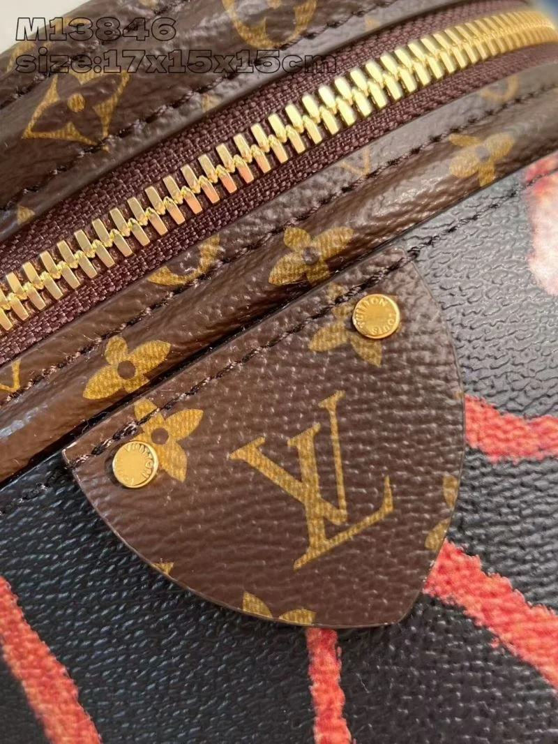 Louis Vuitton Cosmetic Bags MoistureWicking 41212