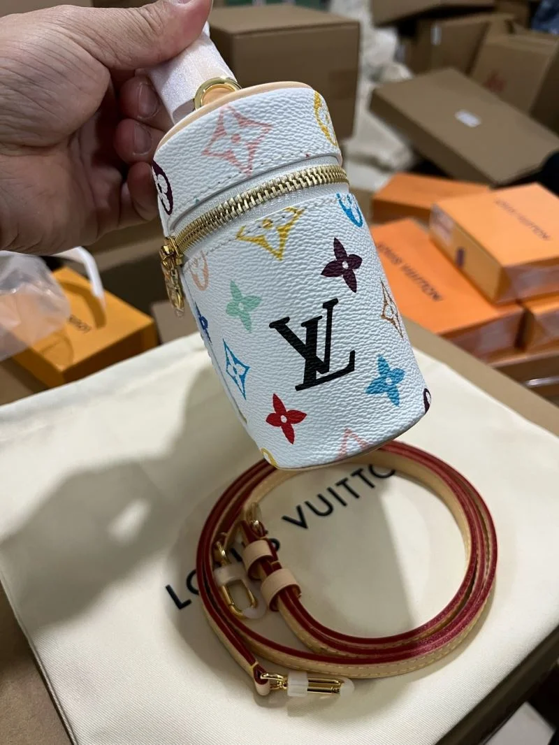 Louis Vuitton Cosmetic Bags SoftTouch 41216