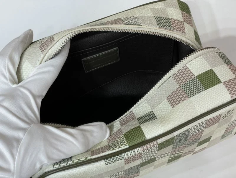 Louis Vuitton Cosmetic Bags Sleek 40590