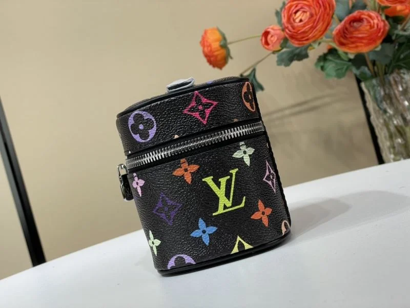 Louis Vuitton Cosmetic Bags QuickDry 40579