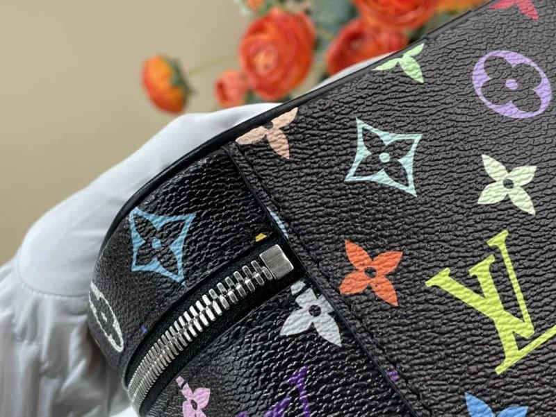 Premium Louis Vuitton Cosmetic Bags 40574