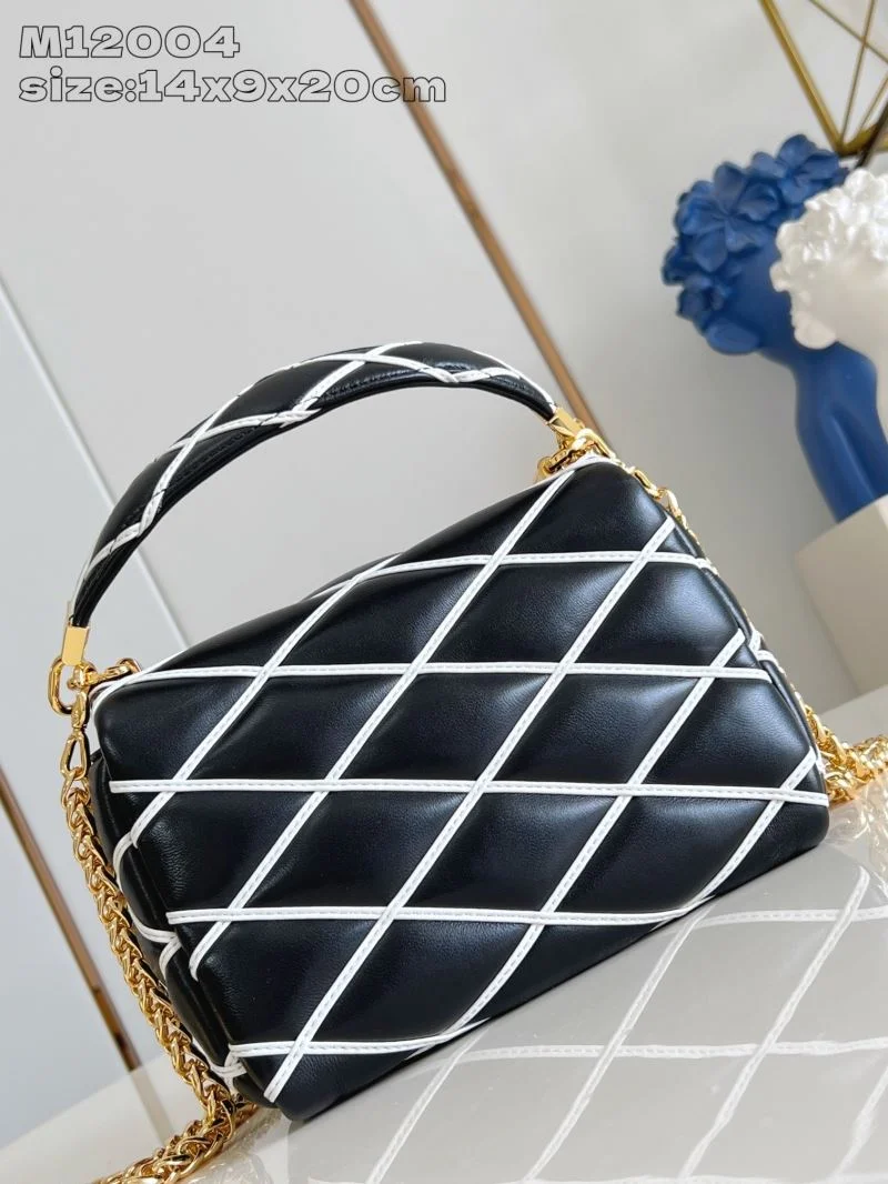 Durable Louis Vuitton Cosmetic Bags 40575