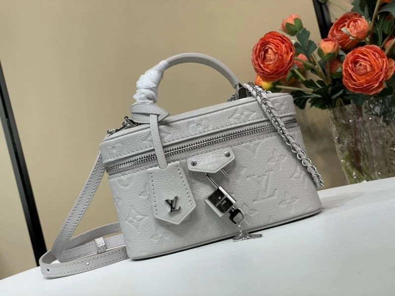 Elegant Louis Vuitton Cosmetic Bags 40573