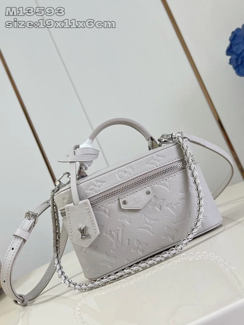 Durable Louis Vuitton Cosmetic Bags 40572