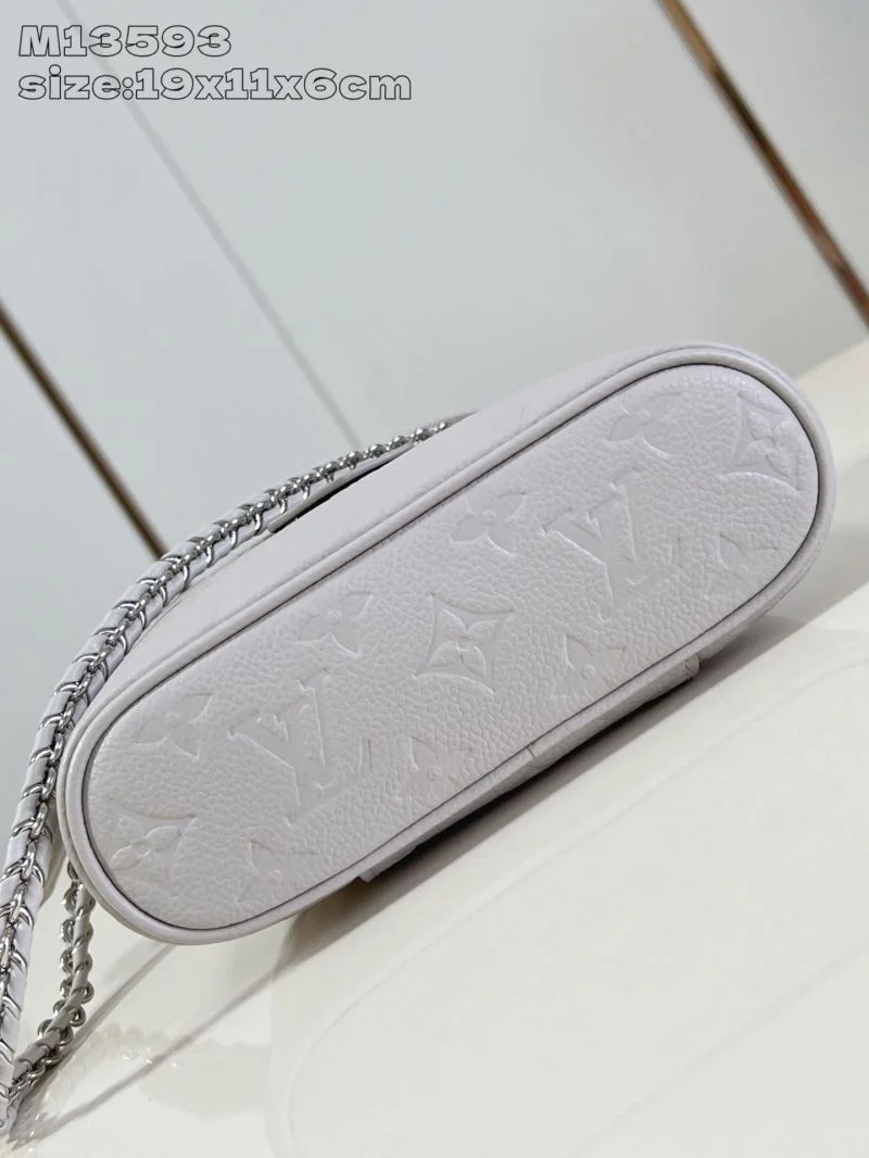 Durable Louis Vuitton Cosmetic Bags 40572