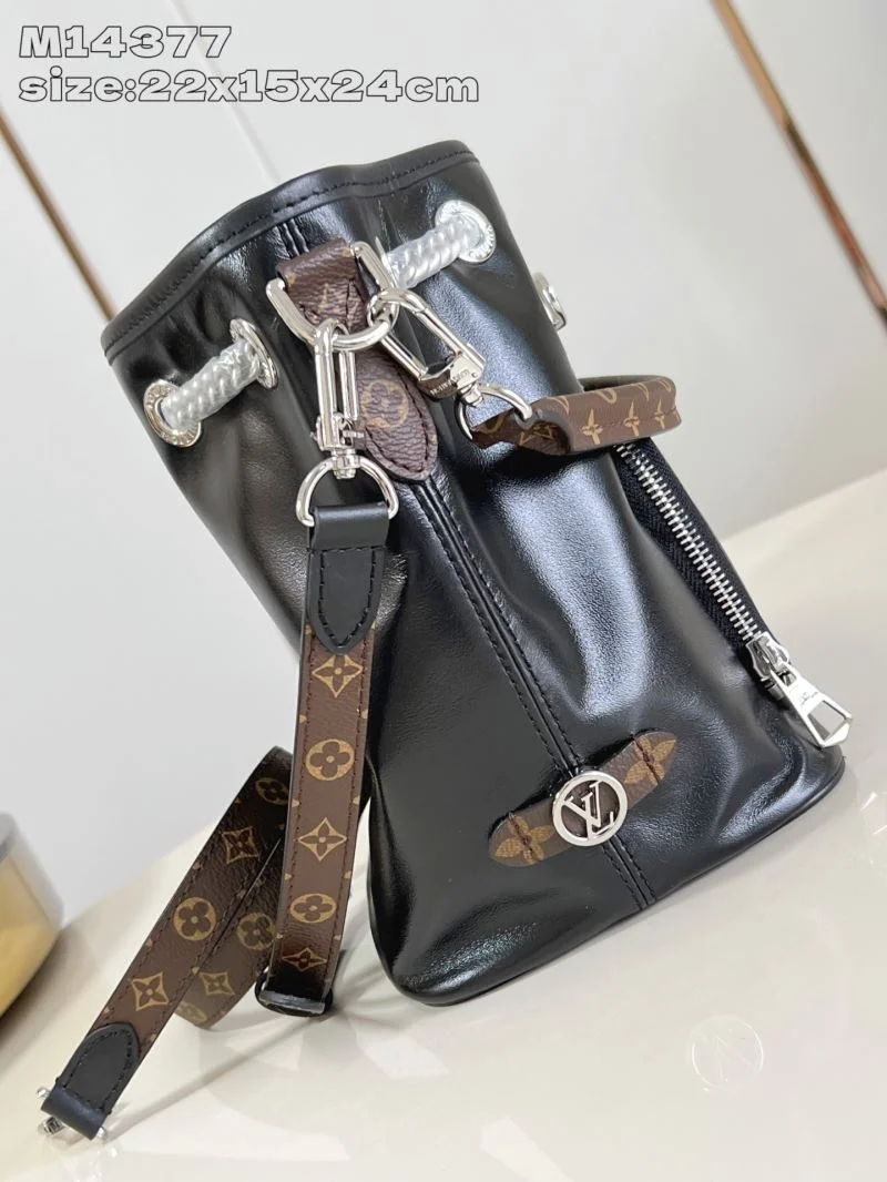 Snug Louis Vuitton Cosmetic Bags 40567