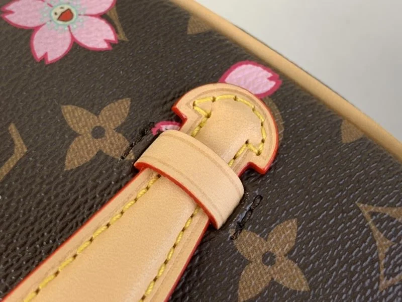 Louis Vuitton Cosmetic Bags OdorResistant 40563