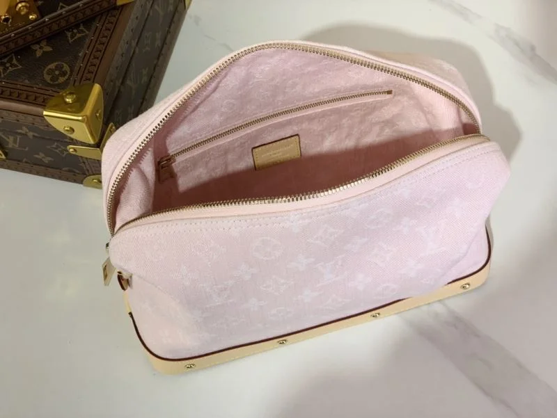 Louis Vuitton Cosmetic Bags AllSeason 40606