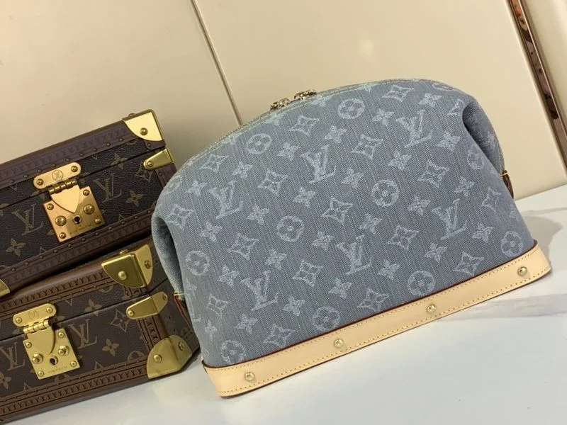 Modern Louis Vuitton Cosmetic Bags 40560
