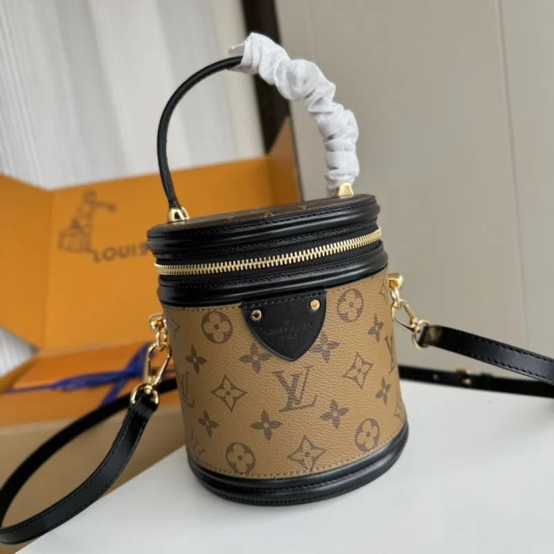 Attractive Louis Vuitton Cosmetic Bags 49293