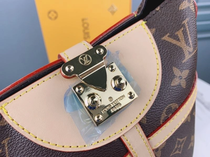 Louis Vuitton Cosmetic Bags Attractive 79873