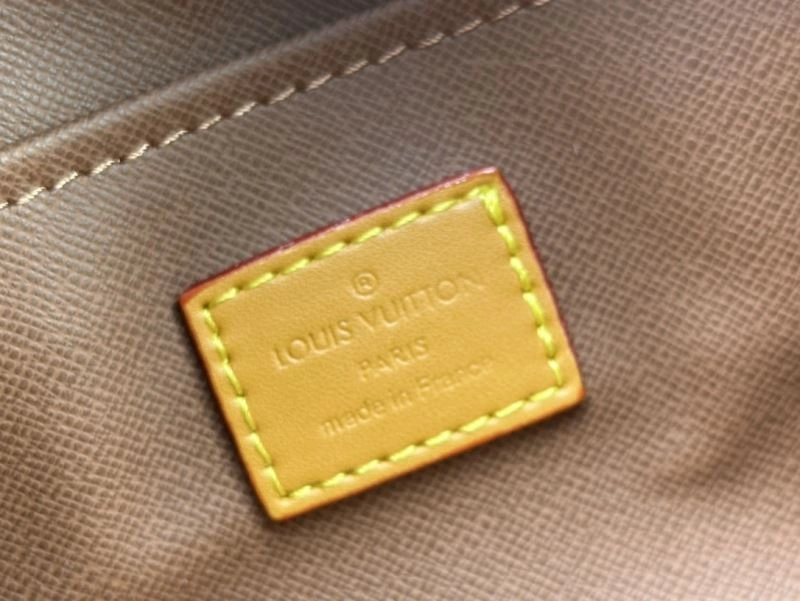 Original Louis Vuitton Cosmetic Bags 79860