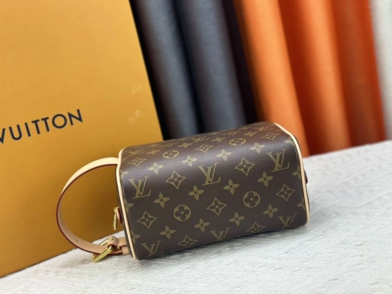 Tailored Louis Vuitton Cosmetic Bags 79858
