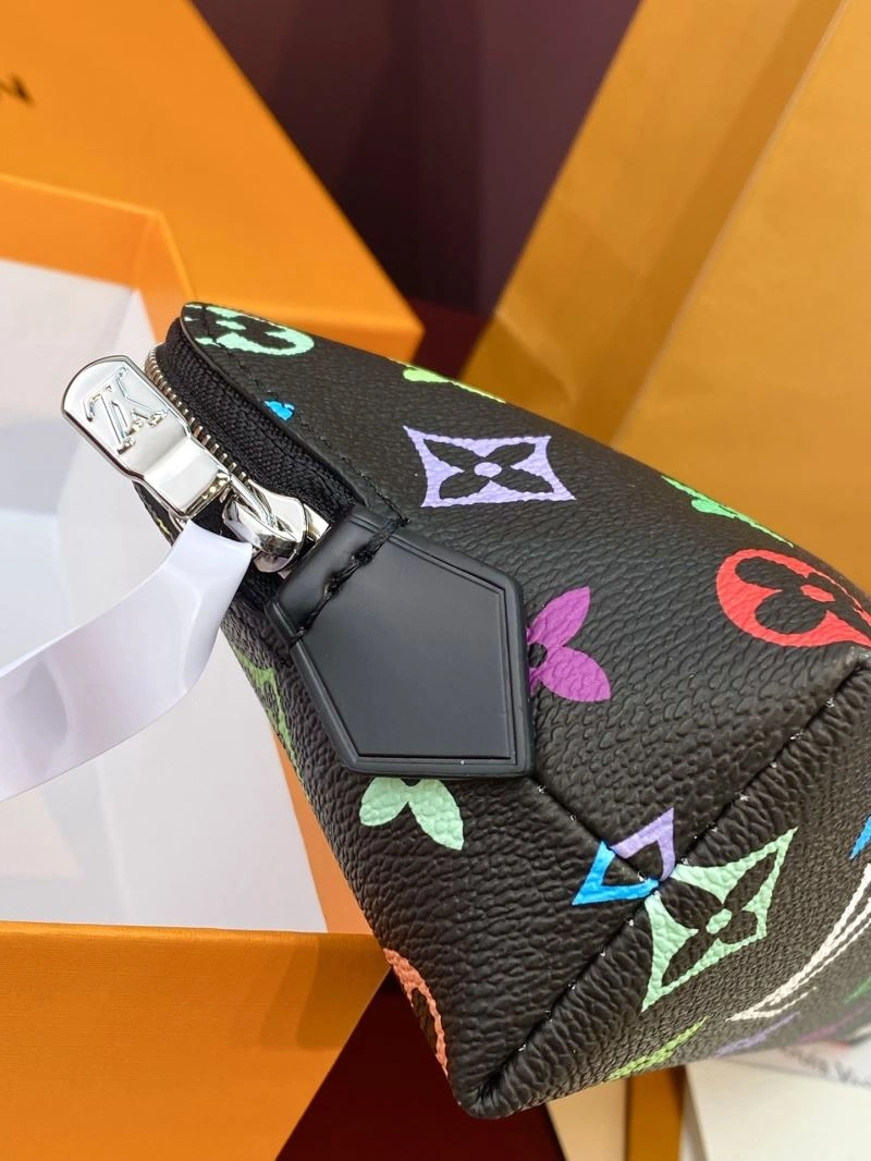 EyeCatching Louis Vuitton Cosmetic Bags 57303