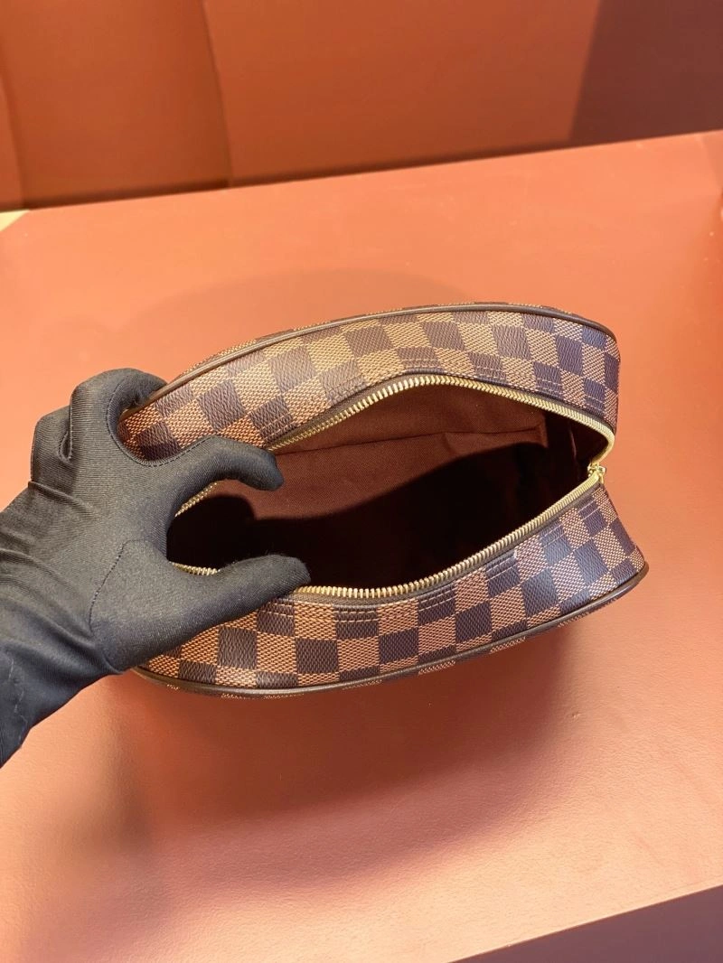 Bold Louis Vuitton Cosmetic Bags 65735