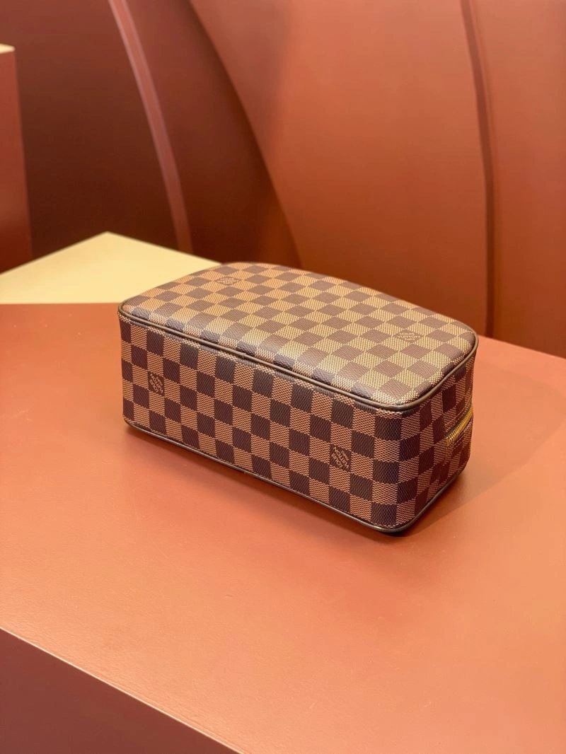 Bold Louis Vuitton Cosmetic Bags 65735