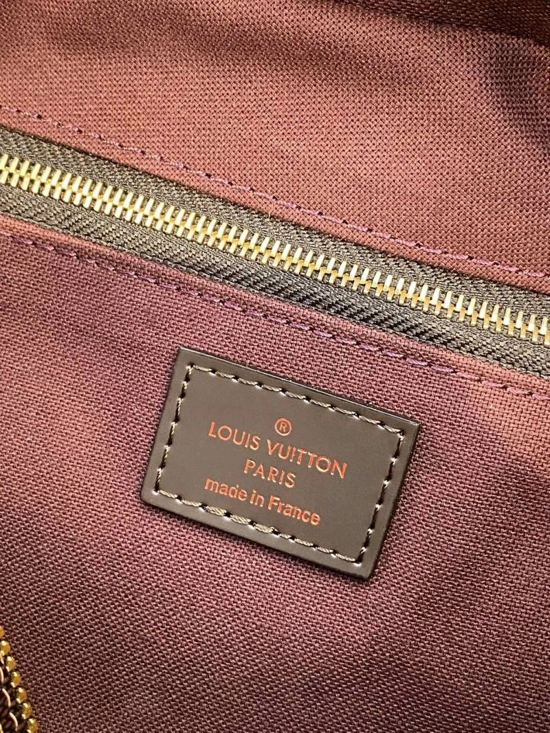 Bold Louis Vuitton Cosmetic Bags 65735