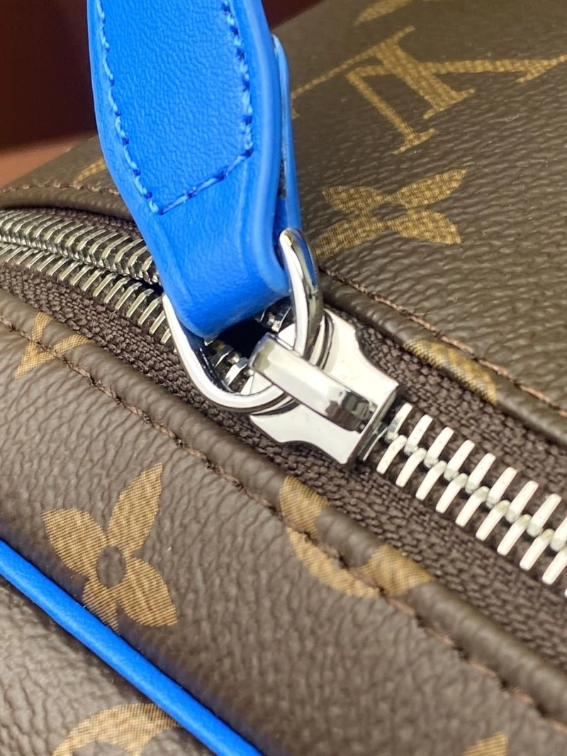 Louis Vuitton Cosmetic Bags UrbanChic 65732