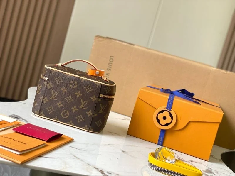 Louis Vuitton Cosmetic Bags GoodFit 39758