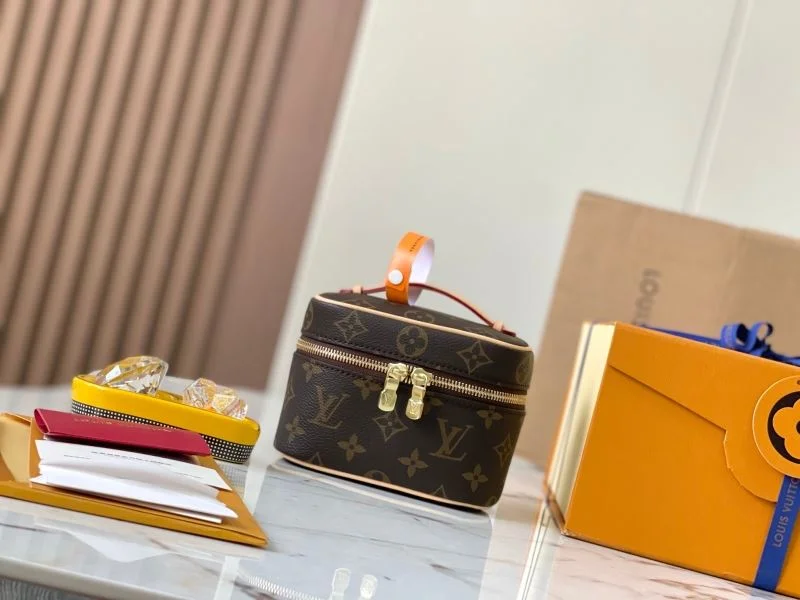 Louis Vuitton Cosmetic Bags Elegant 39764