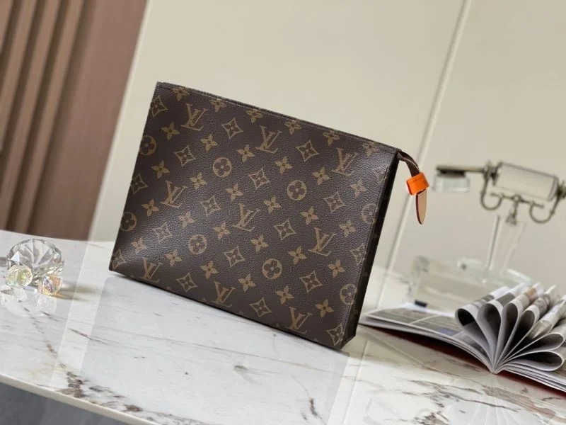 Louis Vuitton Cosmetic Bags Flexible 39759