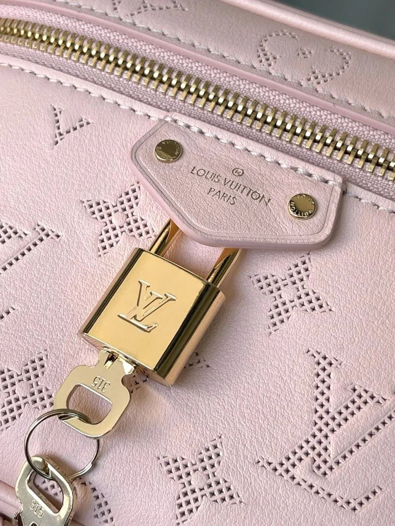 Sleek Louis Vuitton Cosmetic Bags 39804