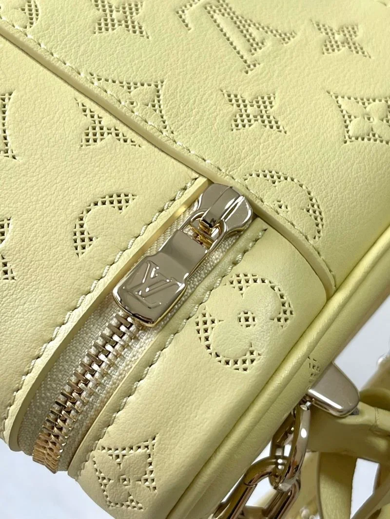 Louis Vuitton Cosmetic Bags UrbanStyle 39755