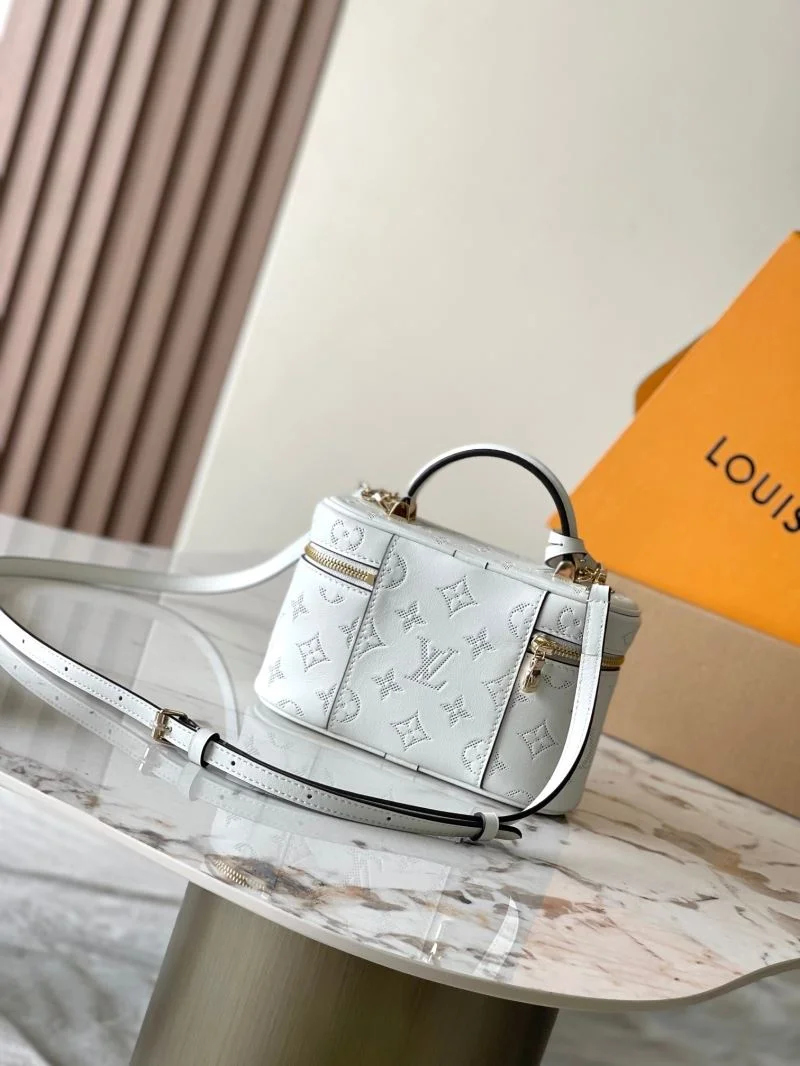 Louis Vuitton Cosmetic Bags ModernLook 39767