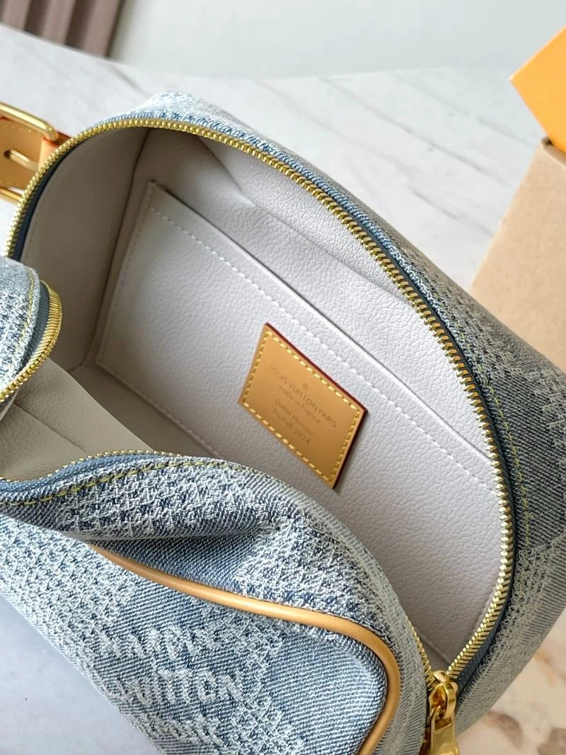 Seasonal Louis Vuitton Cosmetic Bags 39751
