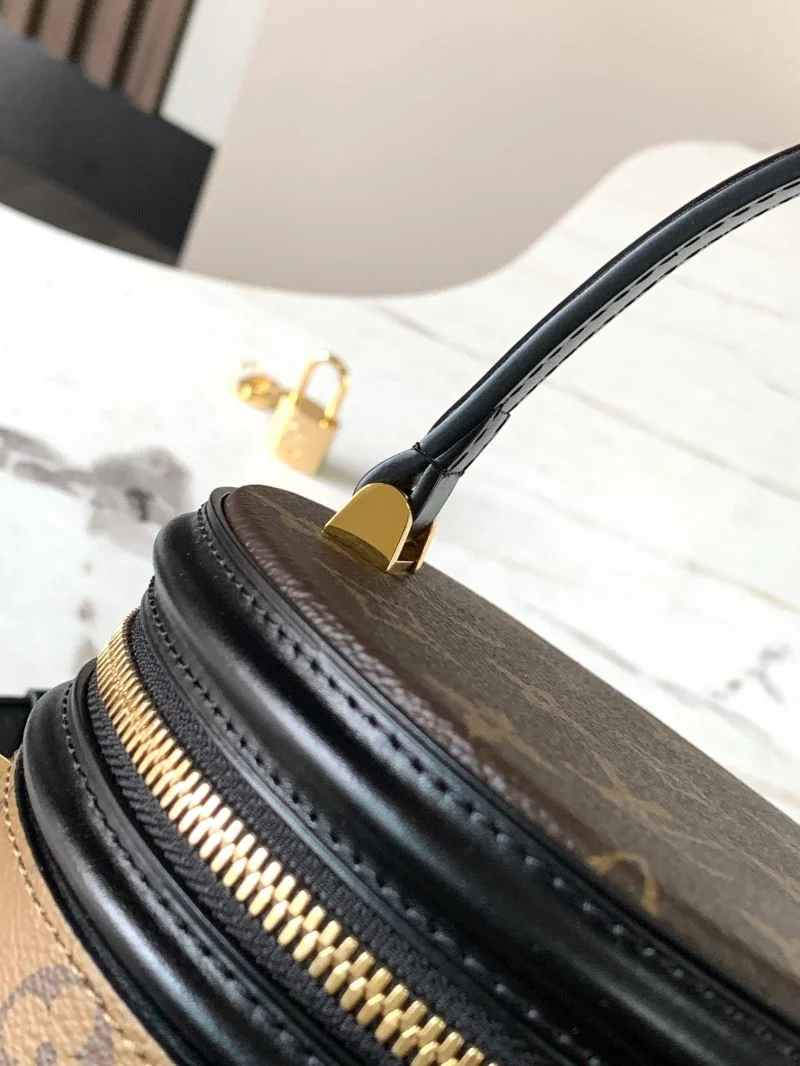 Louis Vuitton Cosmetic Bags FreshLook 39802