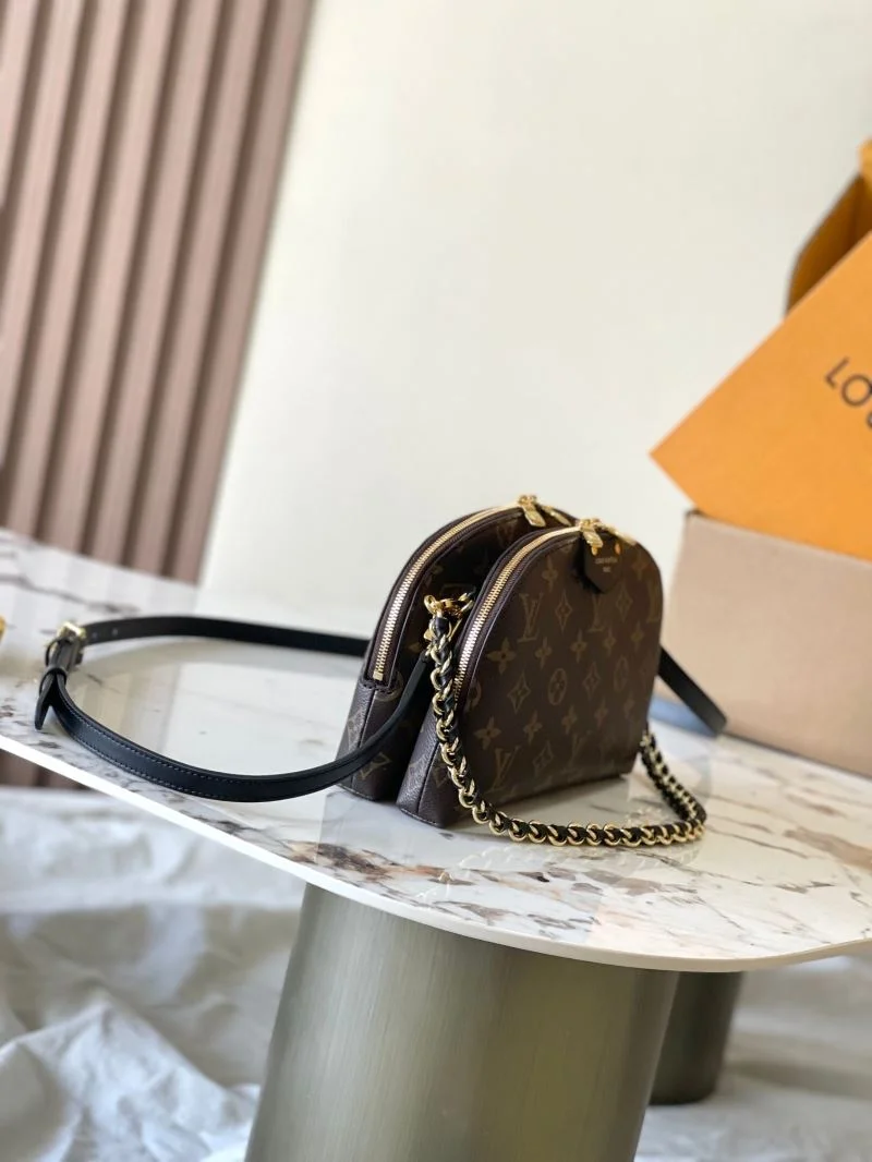 Youthful Louis Vuitton Cosmetic Bags 39750