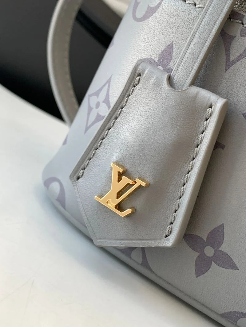 QuickDry Louis Vuitton Cosmetic Bags 38899