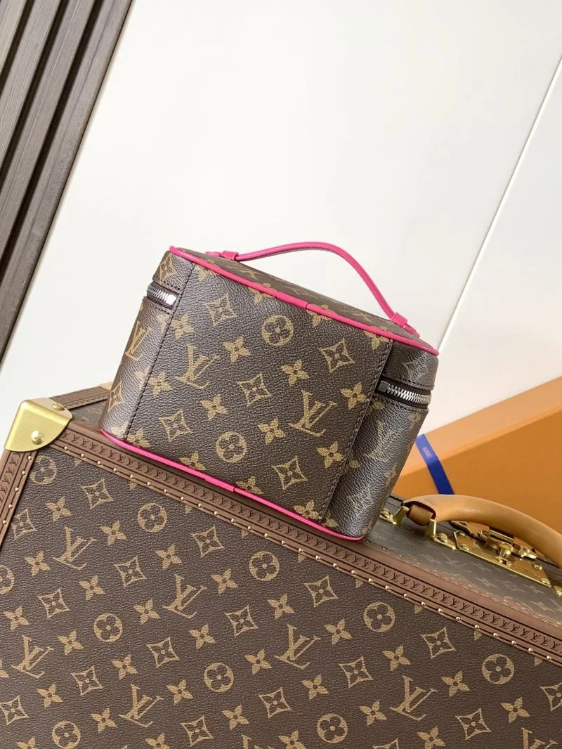Louis Vuitton Cosmetic Bags Sporty 38917