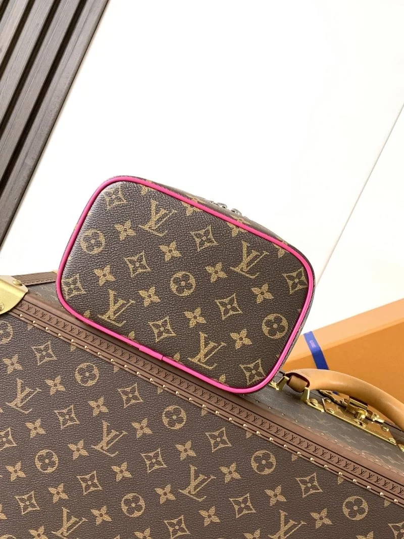Louis Vuitton Cosmetic Bags Sporty 38917