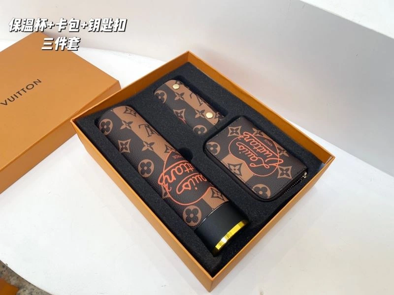 Louis Vuitton Cups TechFriendly 262740