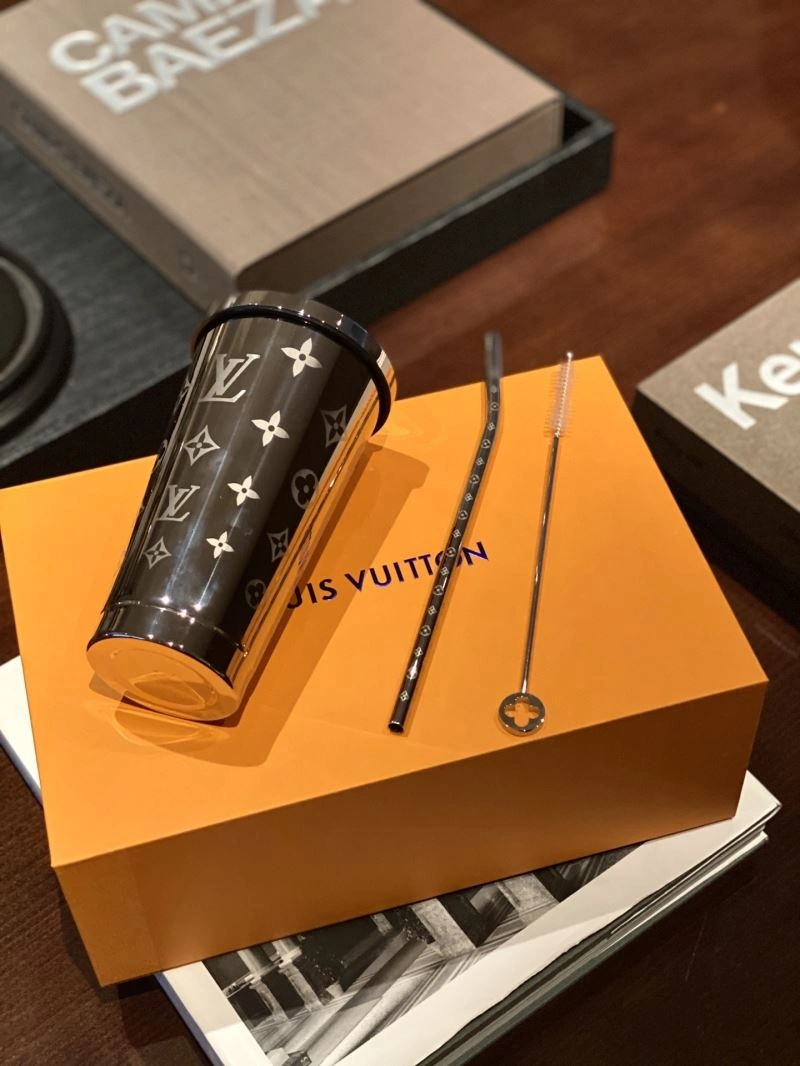 Seasonal Louis Vuitton Cups 262726