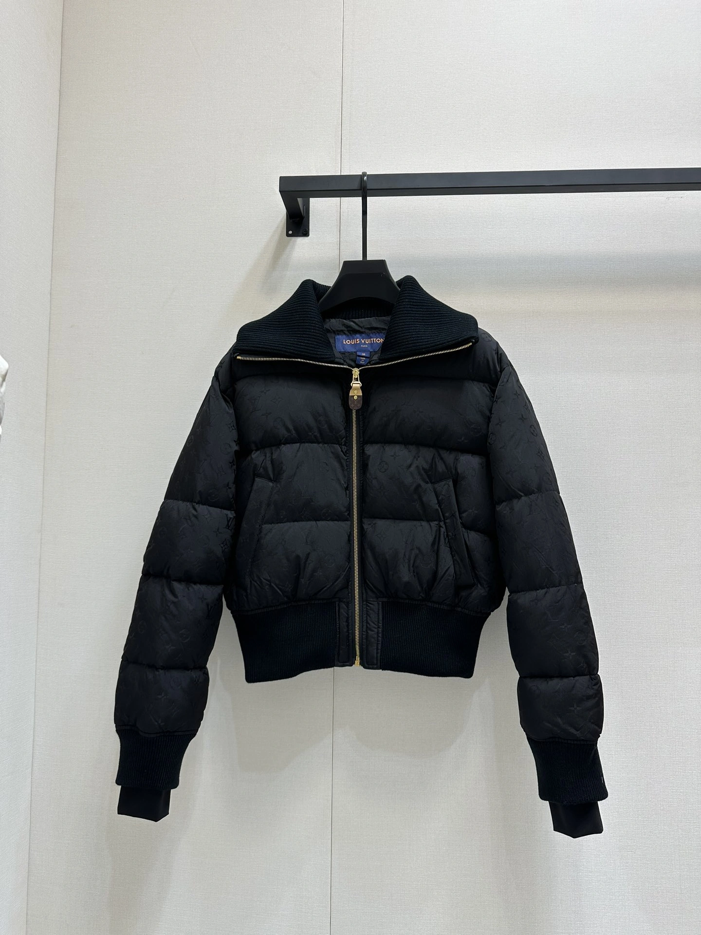 Louis Vuitton Down Jackets Comfortable 139484