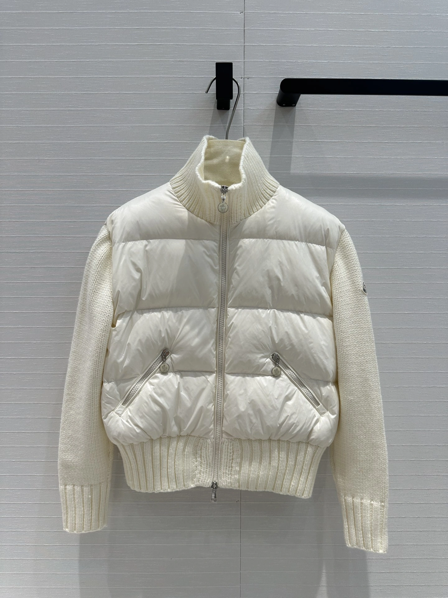 Functional Louis Vuitton Down Jackets 139480