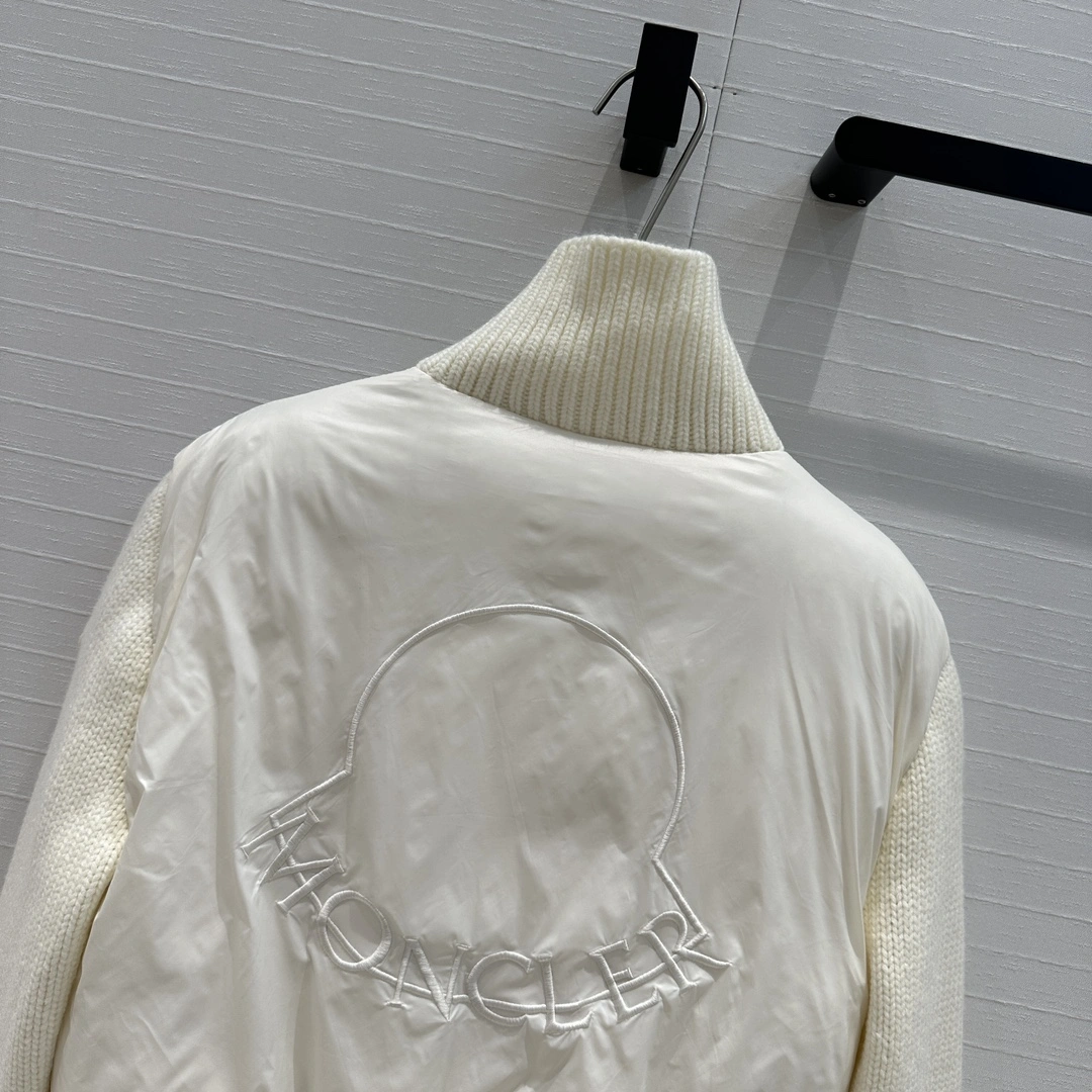 Functional Louis Vuitton Down Jackets 139480